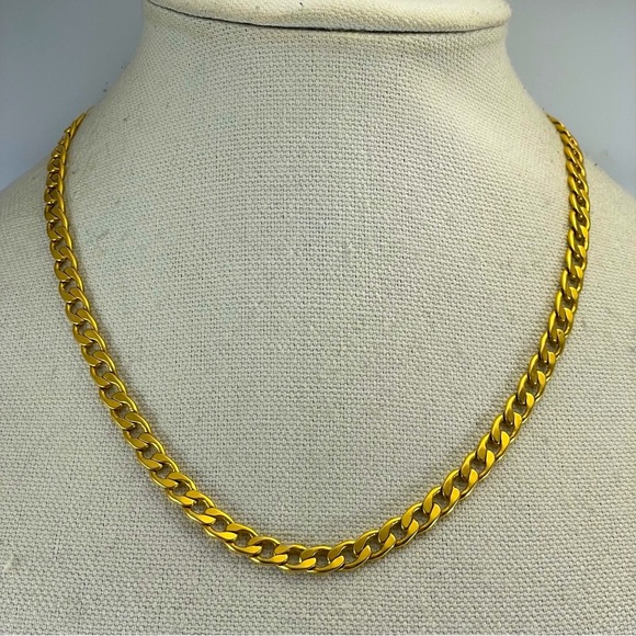 Vintage Avon Gold Tone Cuban Chain Link Necklace, 19” Unisex Timeless Classic - Picture 1 of 7